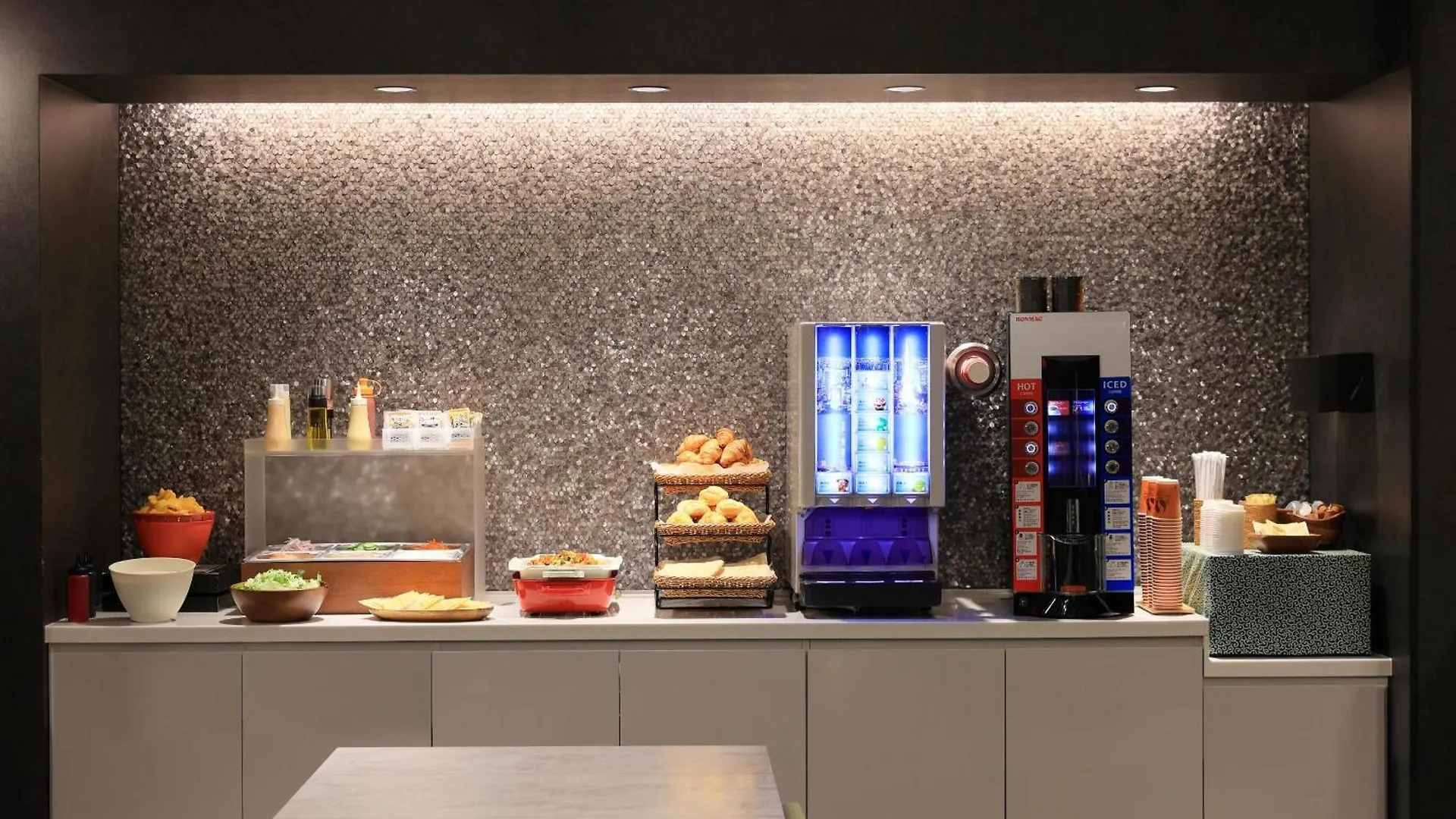 ****  Karaksa Hotel Tokyo Station Japan