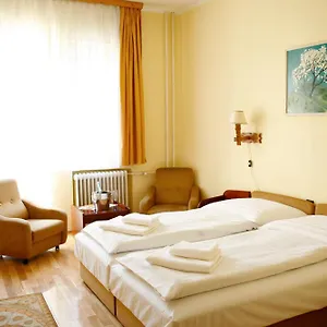 https://bara-junior.inbudapesthotels.com