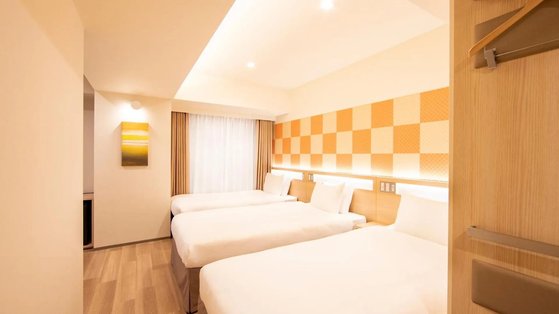 Karaksa Hotel Tokyo Station 4*,  Japan